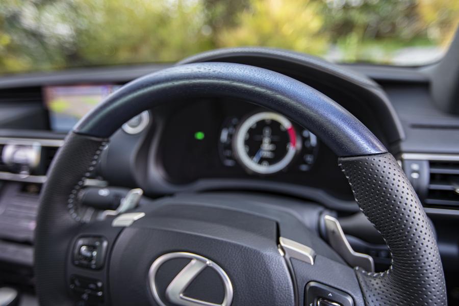 Панель приборов Lexus IS300 Black Line (XE30) 2020 года  (AU) (фото 5 из 12)